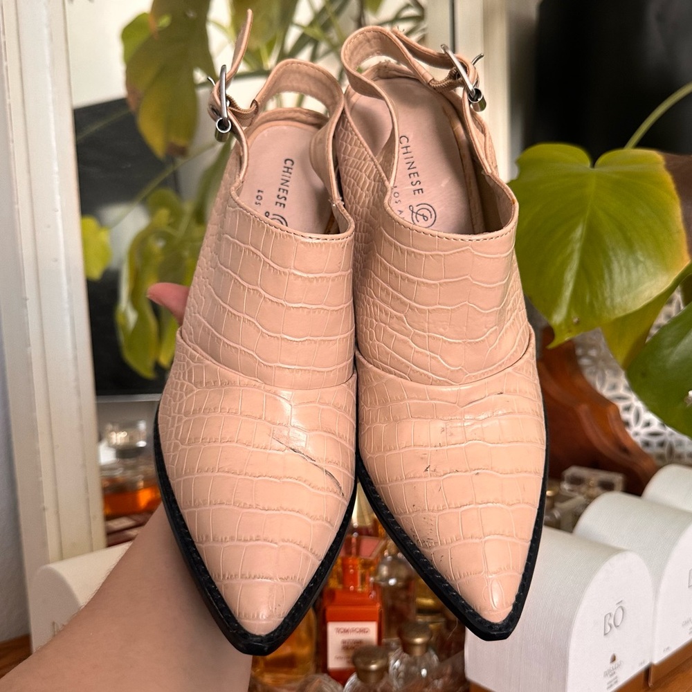 Chinese laundry Los Angeles Cream Croc-Embossed Women's Shoes - Picture 3 of 7